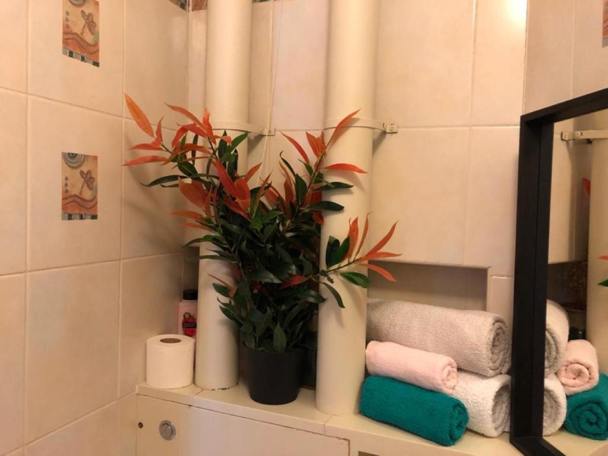 Splendid 1 Bedroom Flat + Terrace ロンドン エクステリア 写真