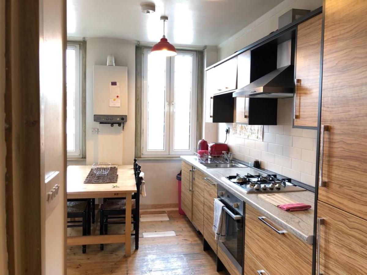 Splendid 1 Bedroom Flat + Terrace ロンドン エクステリア 写真